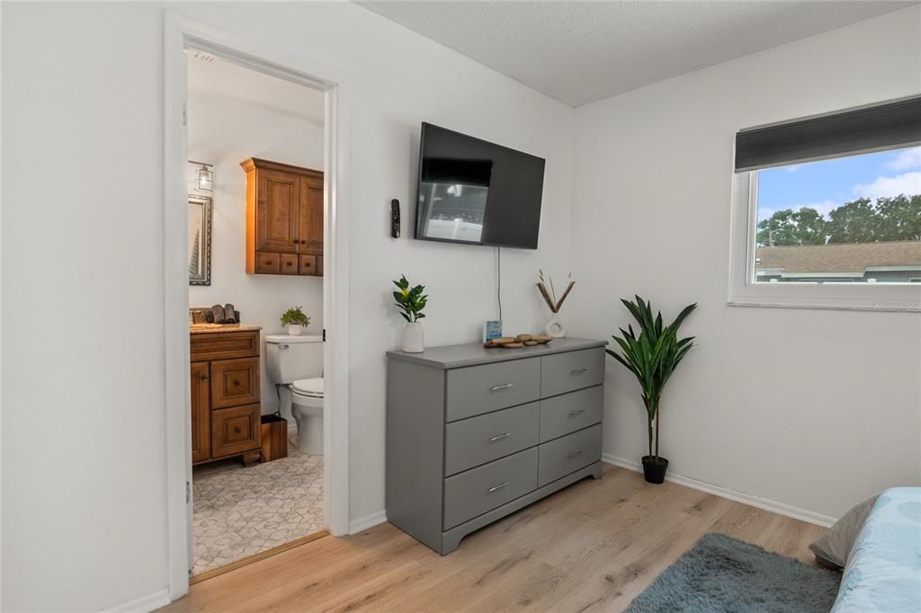 2316 Fulton Way Southwest Largo, FL 33774 - Photo 12 of 20