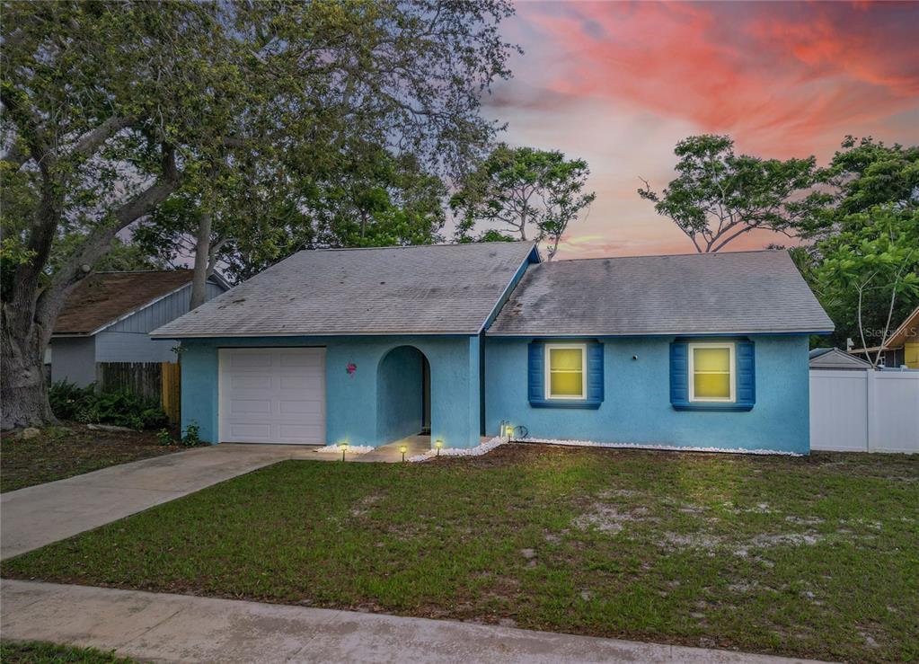 2316 Fulton Way Southwest Largo, FL 33774 - Photo 2 of 20