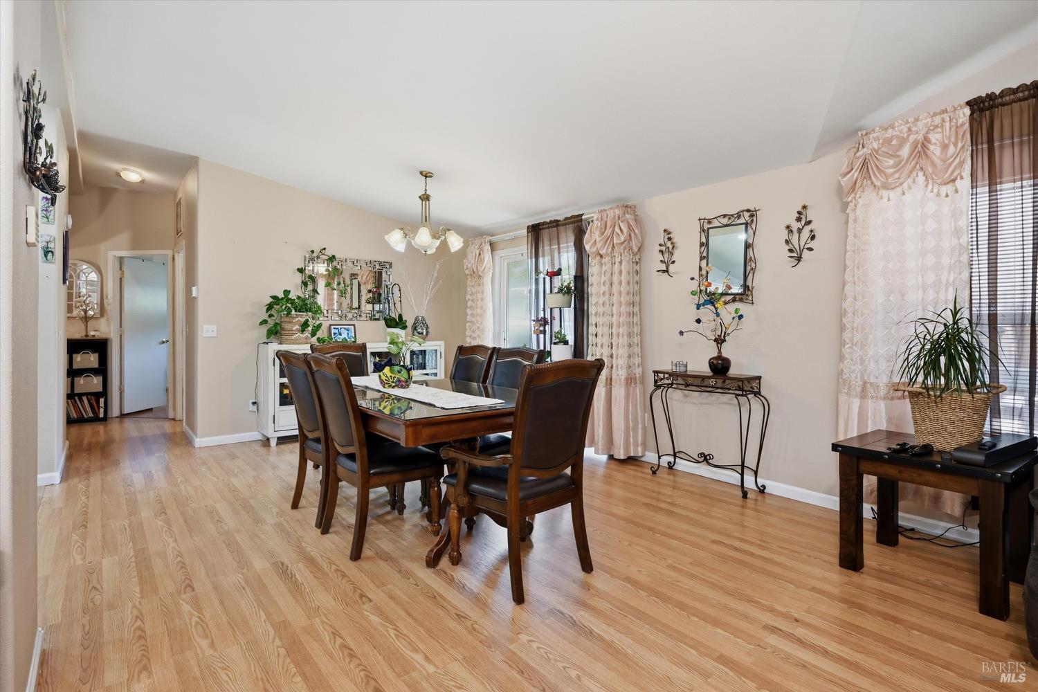 4801 North State Street, Unit 10 Ukiah, CA 95482 - Photo 6 of 23