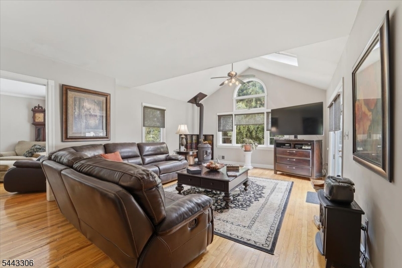 66 Mt Horeb Road Warren, NJ 07059 - Photo 10 of 32