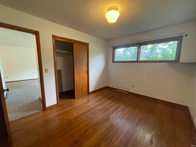 $1,500 | 1906 East Maxwell Lane, Bloomington, IN 47401