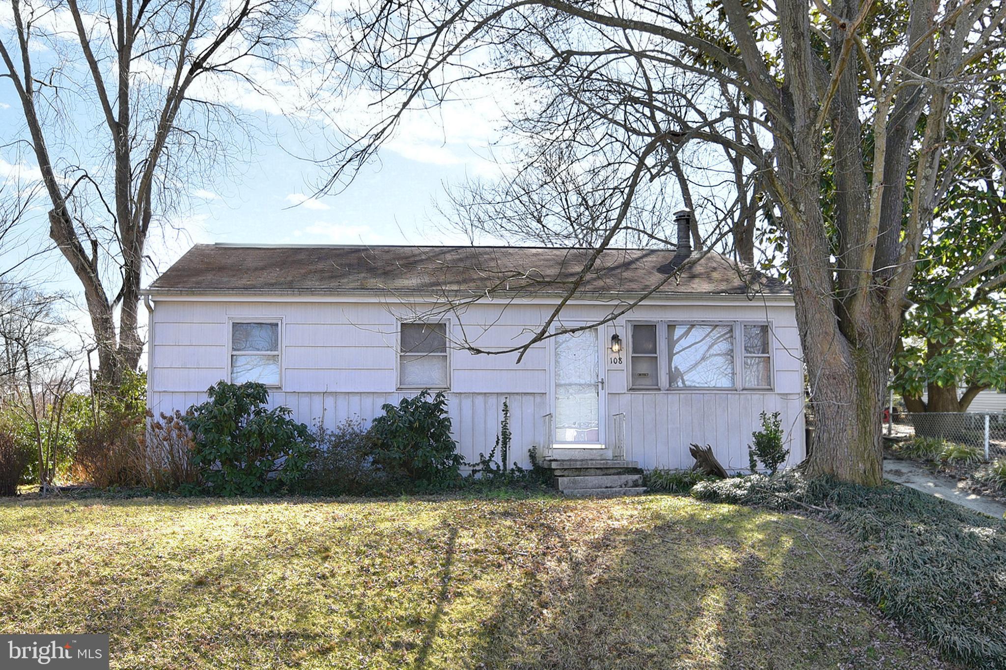 108 Roselawn Road Annapolis, MD 21403 - Photo 1 of 43 Loads of potential for renovation!