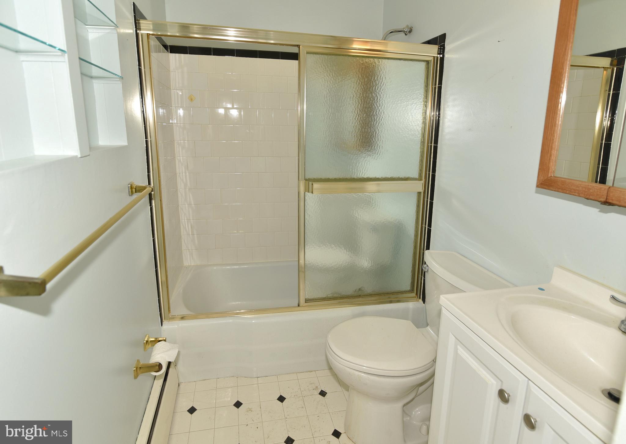 108 Roselawn Road Annapolis, MD 21403 - Photo 24 of 43 Full Bath