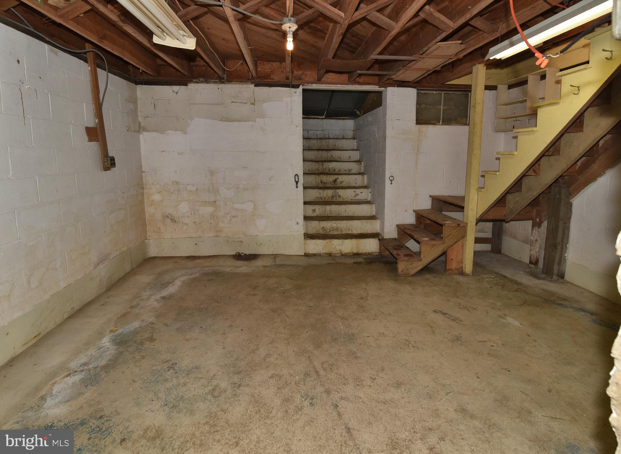 108 Roselawn Road Annapolis, MD 21403 - Photo 42 of 43 Access from outside and inside