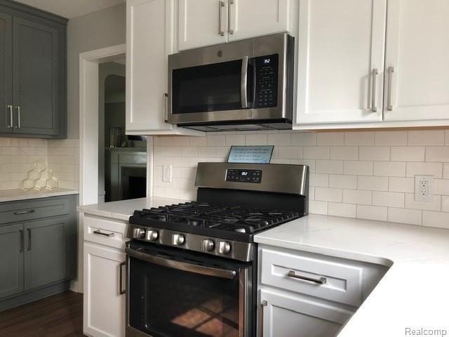 3835 Cumberland Road Berkley, MI 48072 - Photo 17 of 38