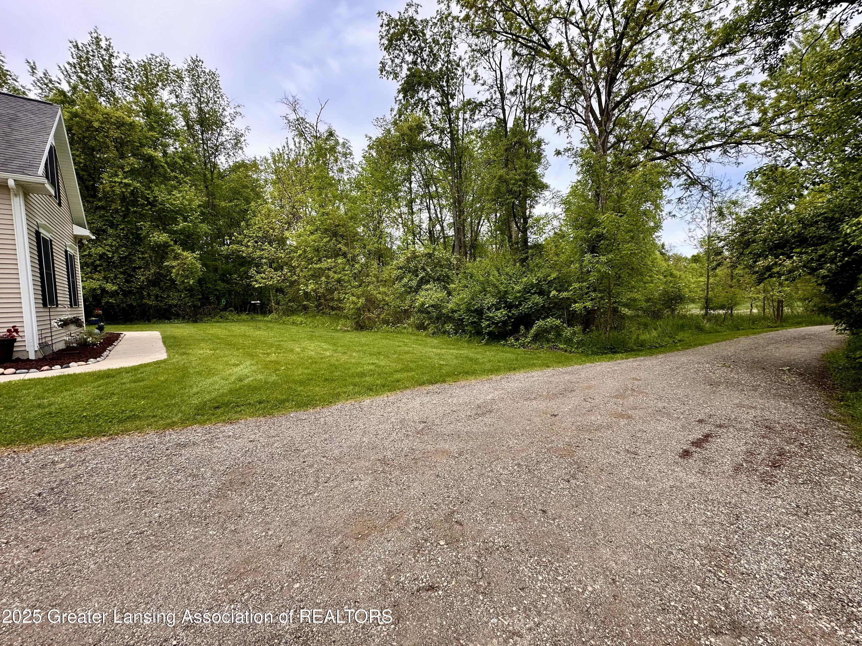 11195 West Herbison Road Eagle, MI 48822 - Photo 11 of 46 IMG_7517