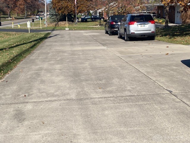 3160 Derr Road Springfield, OH 45503 - Photo 6 of 38