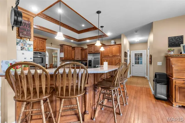 $799,000 | 112 Park Road, Benton, MO 63736