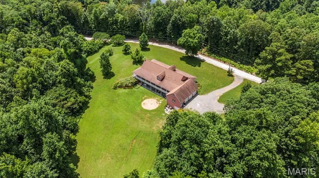 $799,000 | 112 Park Road, Benton, MO 63736