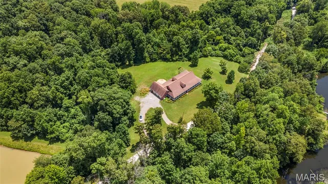 $799,000 | 112 Park Road, Benton, MO 63736