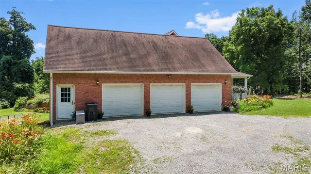 $799,000 | 112 Park Road, Benton, MO 63736