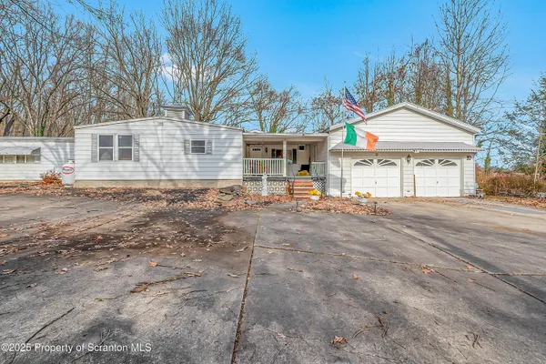 $229,000 | 10 Bald Mt Road, Clarks Summit, PA 18411