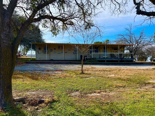 $1,078,000 | 105 Breding Road, Graford, TX 76449