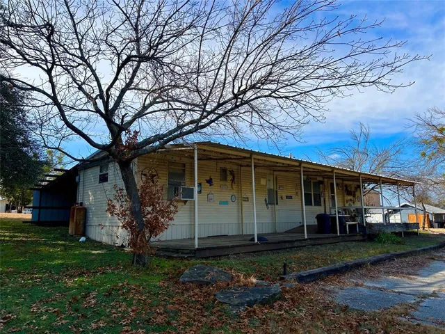 $1,078,000 | 105 Breding Road, Graford, TX 76449