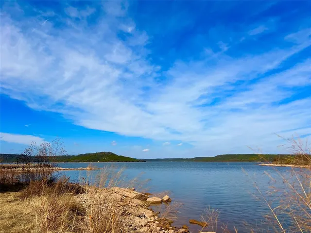 $1,078,000 | 105 Breding Road, Graford, TX 76449