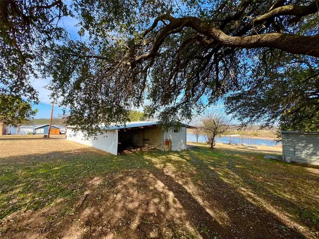 $1,078,000 | 105 Breding Road, Graford, TX 76449