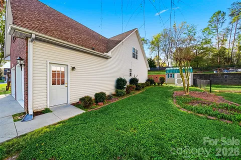$459,000 | 2478 23rd Street Northeast, Hickory, NC 28601