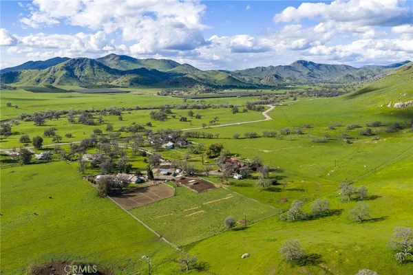 $724,900 | 39500 Millwood Drive, Unit C, Woodlake, CA 93286