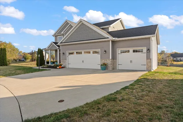$482,500 | 1804 Horizon Court, Mahomet, IL 61853