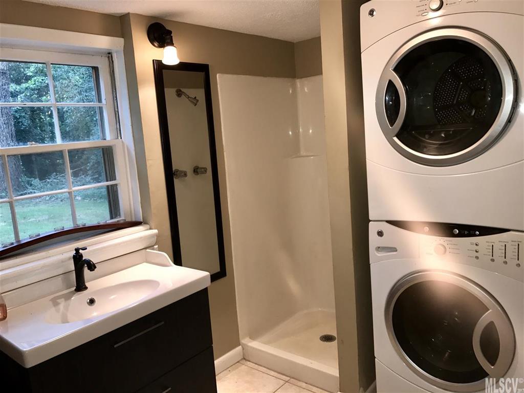 214 Heritage View Road Hickory, NC 28601 - Photo 12 of 24 Gallery Image 12