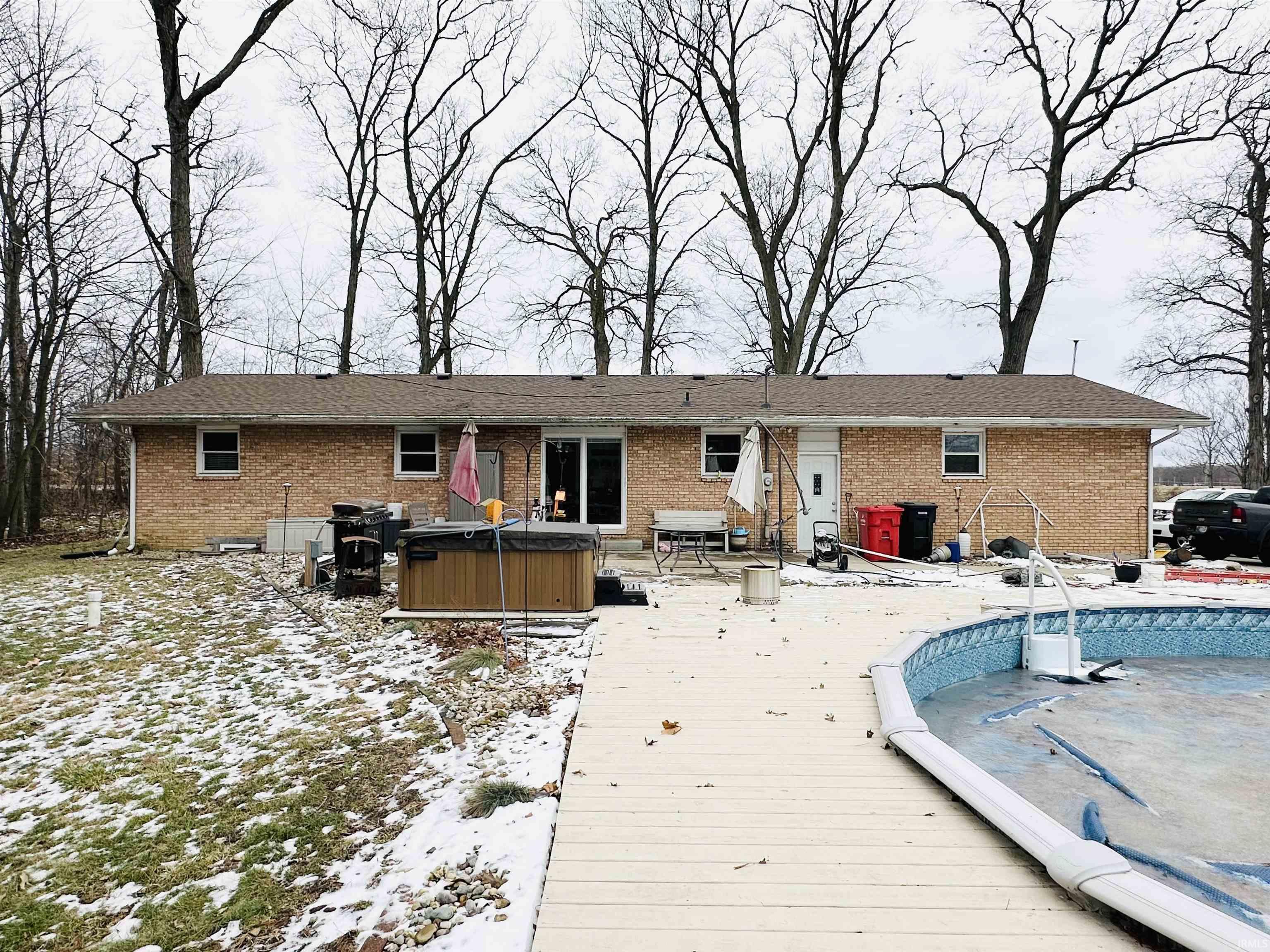 28565 Stanton Road Walkerton, IN 46574 - Photo 4 of 36