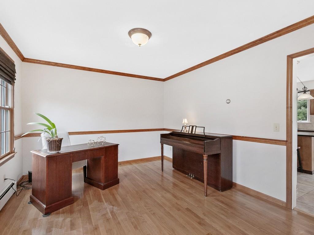 16 Howe Street Medway, MA 02053 - Photo 12 of 36 Gallery Image 12