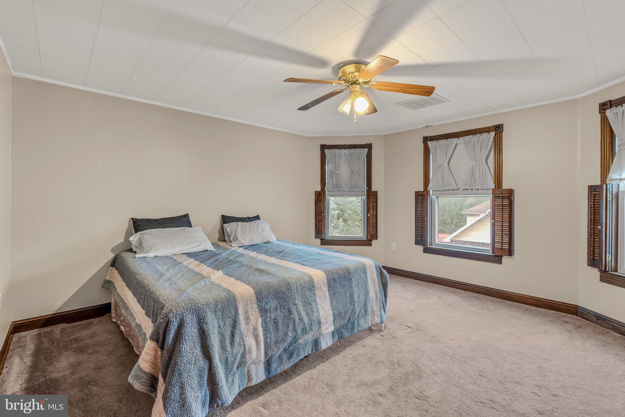 160 Main Street Ridgeley, WV 26753 - Photo 31 of 68 Bedroom 2