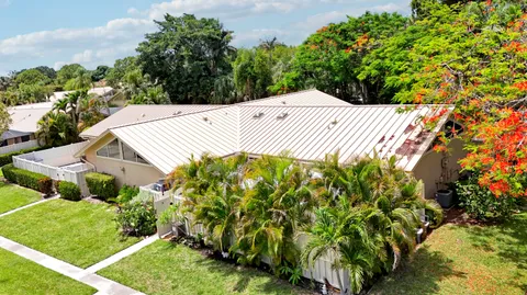 $404,000 | 5469 Eagle Lake Drive, Palm Beach Gardens, FL 33418