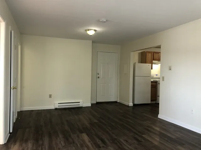 $2,055 | 11 Railroad Avenue, Unit 31, Derry, NH 03038