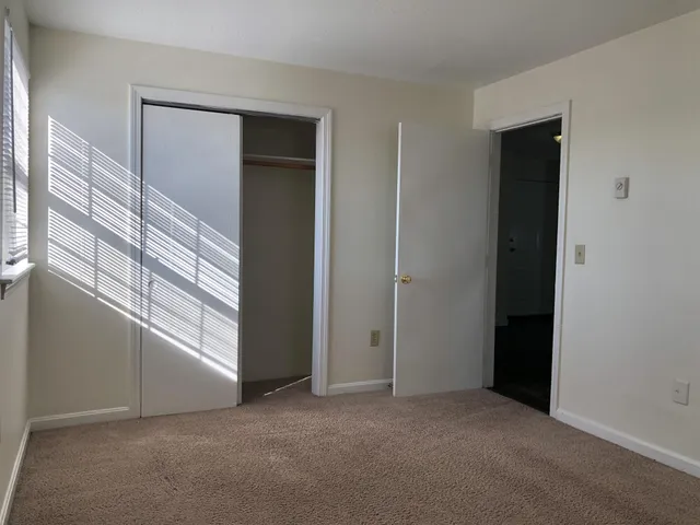 $2,055 | 11 Railroad Avenue, Unit 31, Derry, NH 03038