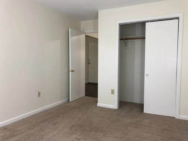 $2,055 | 11 Railroad Avenue, Unit 31, Derry, NH 03038