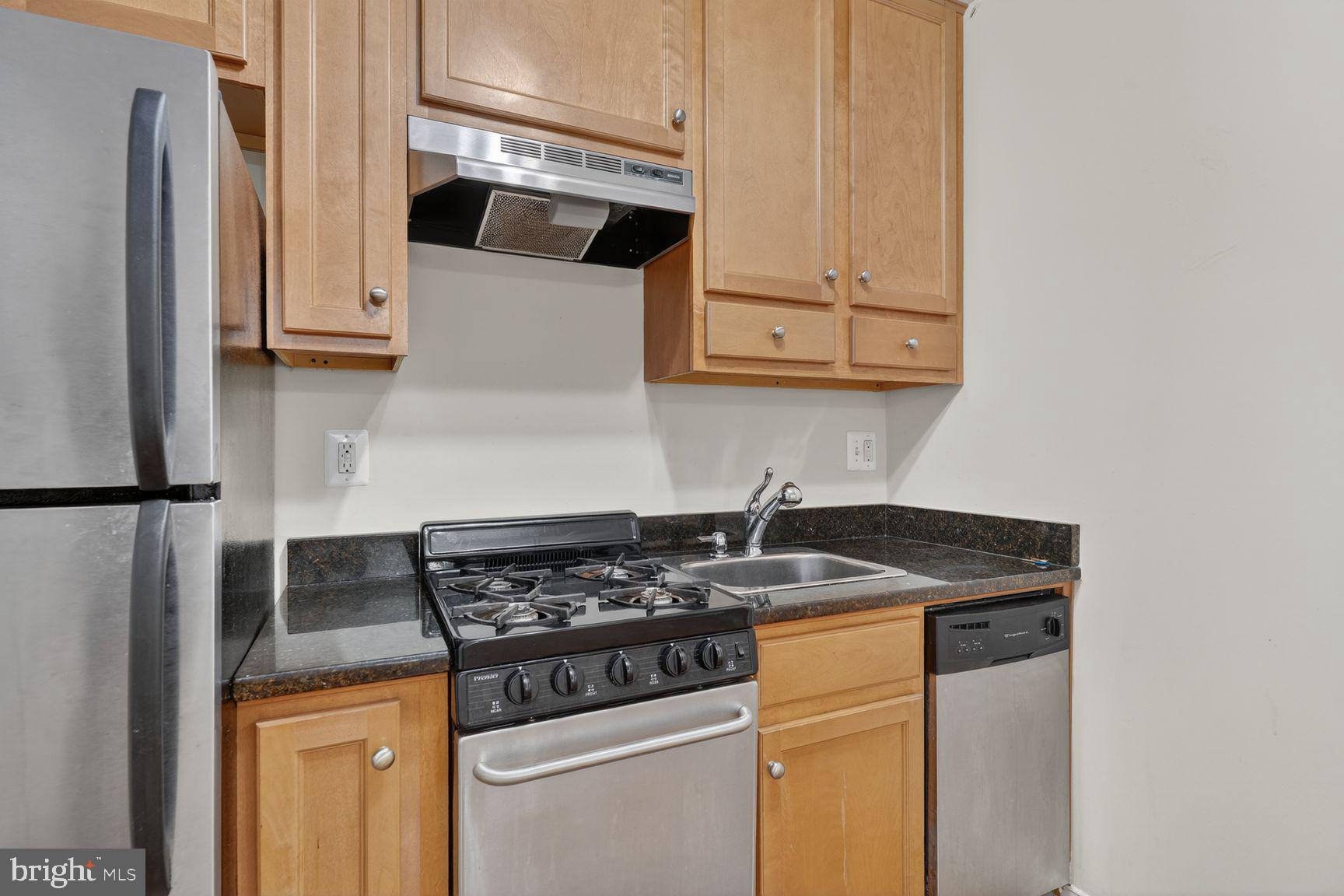 1820 Swann Street Northwest, Unit 4 Washington, DC 20009 - Photo 5 of 15 Kitchen