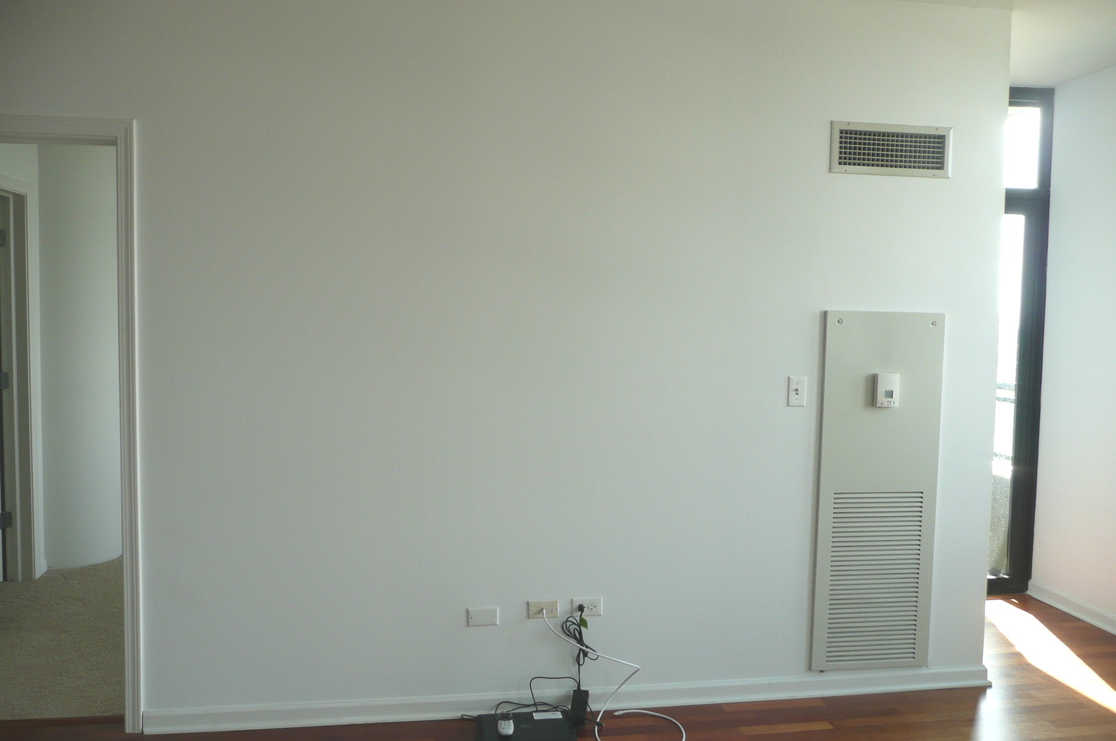 1255 South State Street, Unit 1414 Chicago, IL 60605 - Photo 8 of 24 a bathroom with a shower