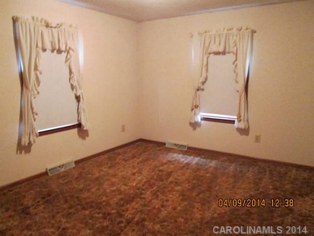 750 Happy Lake Road Salisbury, NC 28146 - Photo 5 of 12 Gallery Image 5