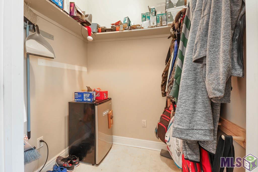 6318 Double Tree Drive Baton Rouge, LA 70817 - Photo 31 of 37 MUDROOM