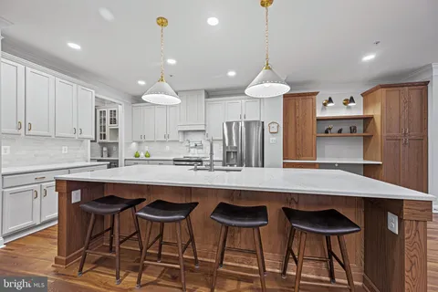 $725,000 | 5803 Duncan Drive, Ellicott City, MD 21043