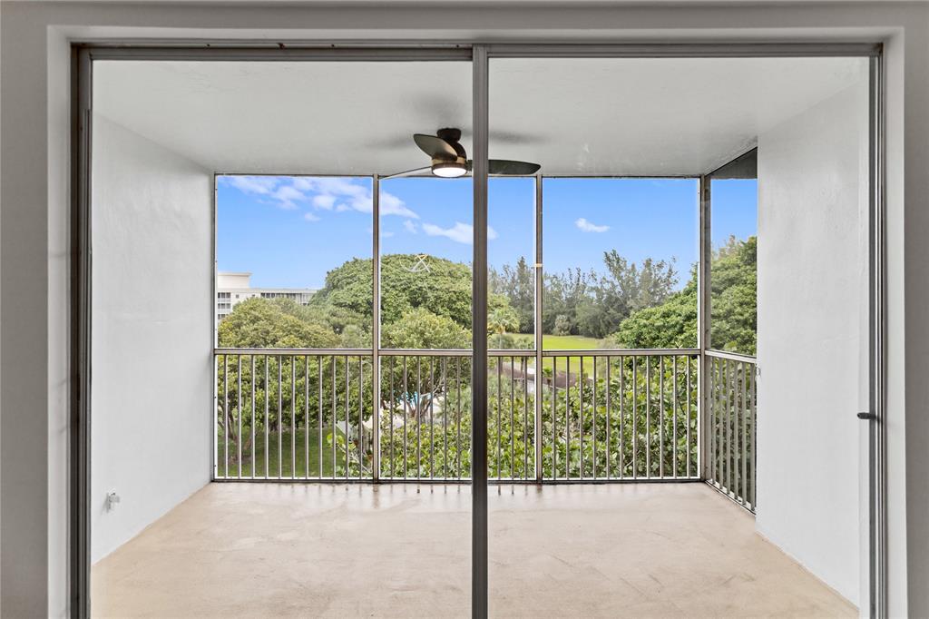 3000 South Course Drive, Unit 607 Pompano Beach, FL 33069 - Photo 28 of 33 a view of a balcony