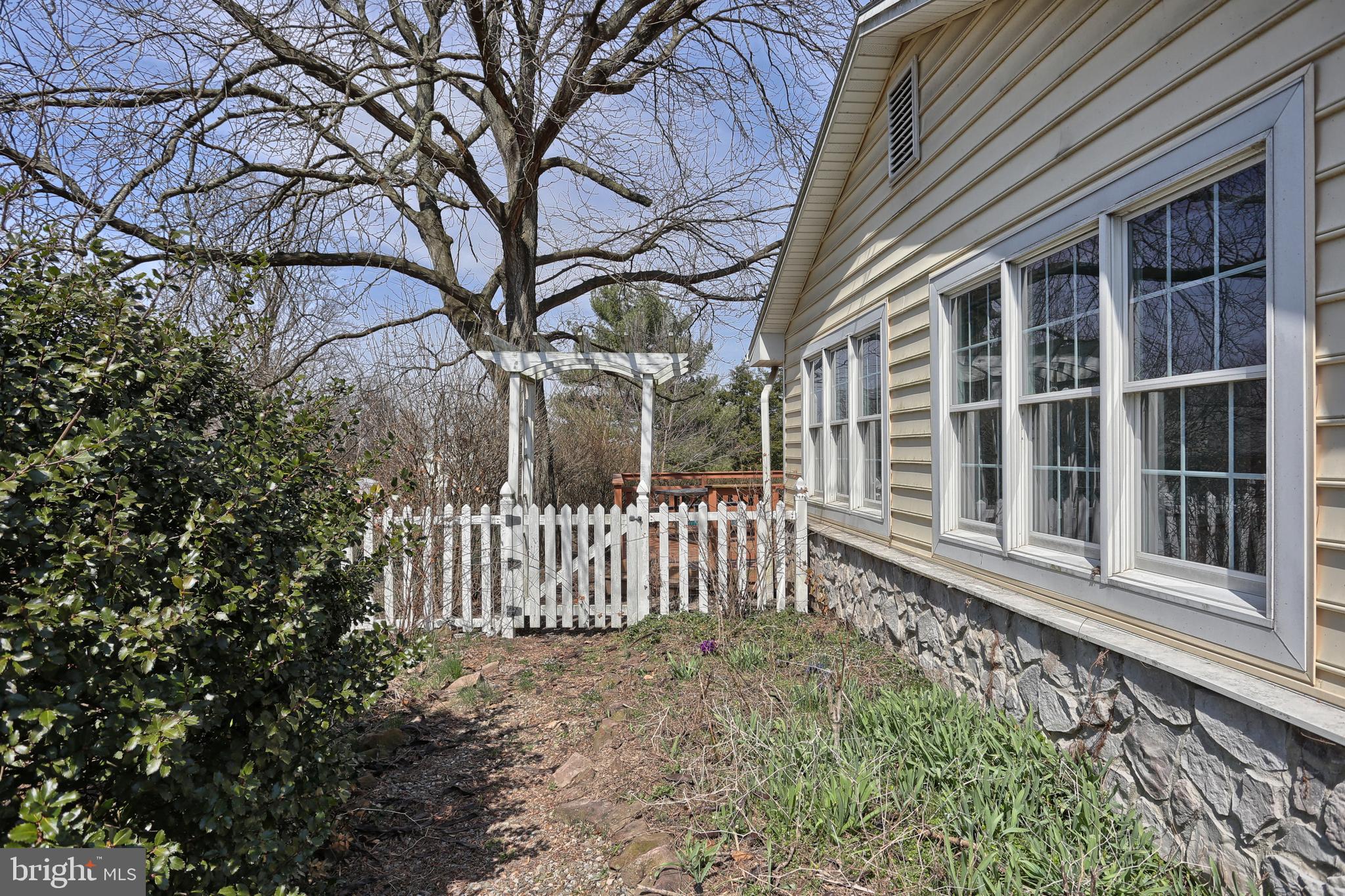1385 Roush Road Hummelstown, PA 17036 - Photo 21 of 23 Gallery Image 21
