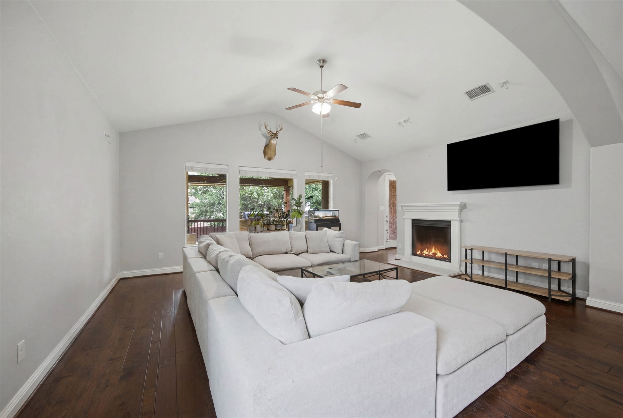 1016 Winding Way Drive Georgetown, TX 78628 - Photo 2 of 39