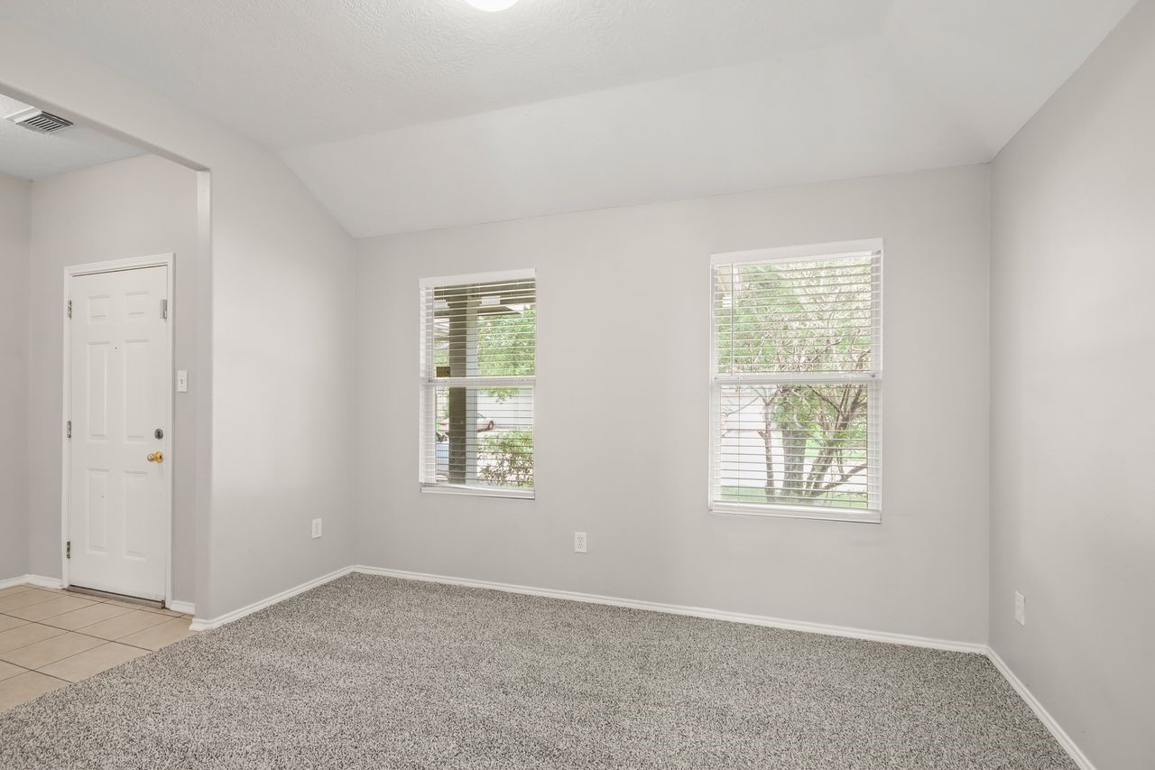 19711 Twin Rivers Drive Tomball, TX 77375 - Photo 2 of 9