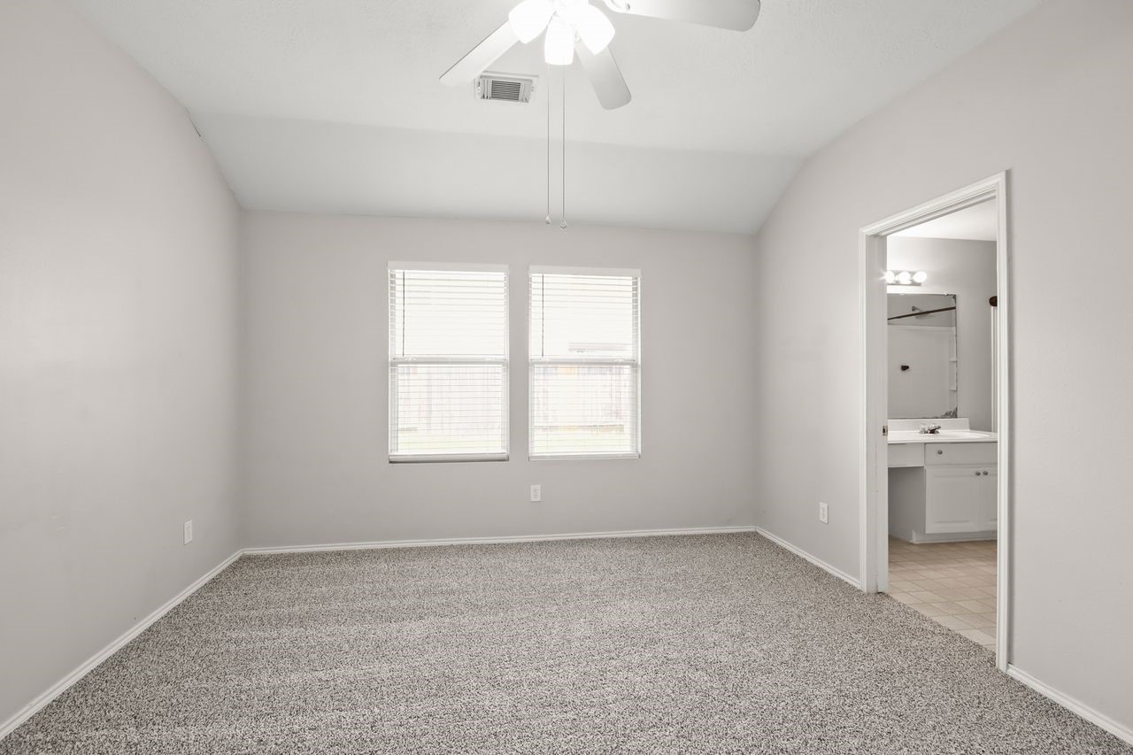 19711 Twin Rivers Drive Tomball, TX 77375 - Photo 5 of 9