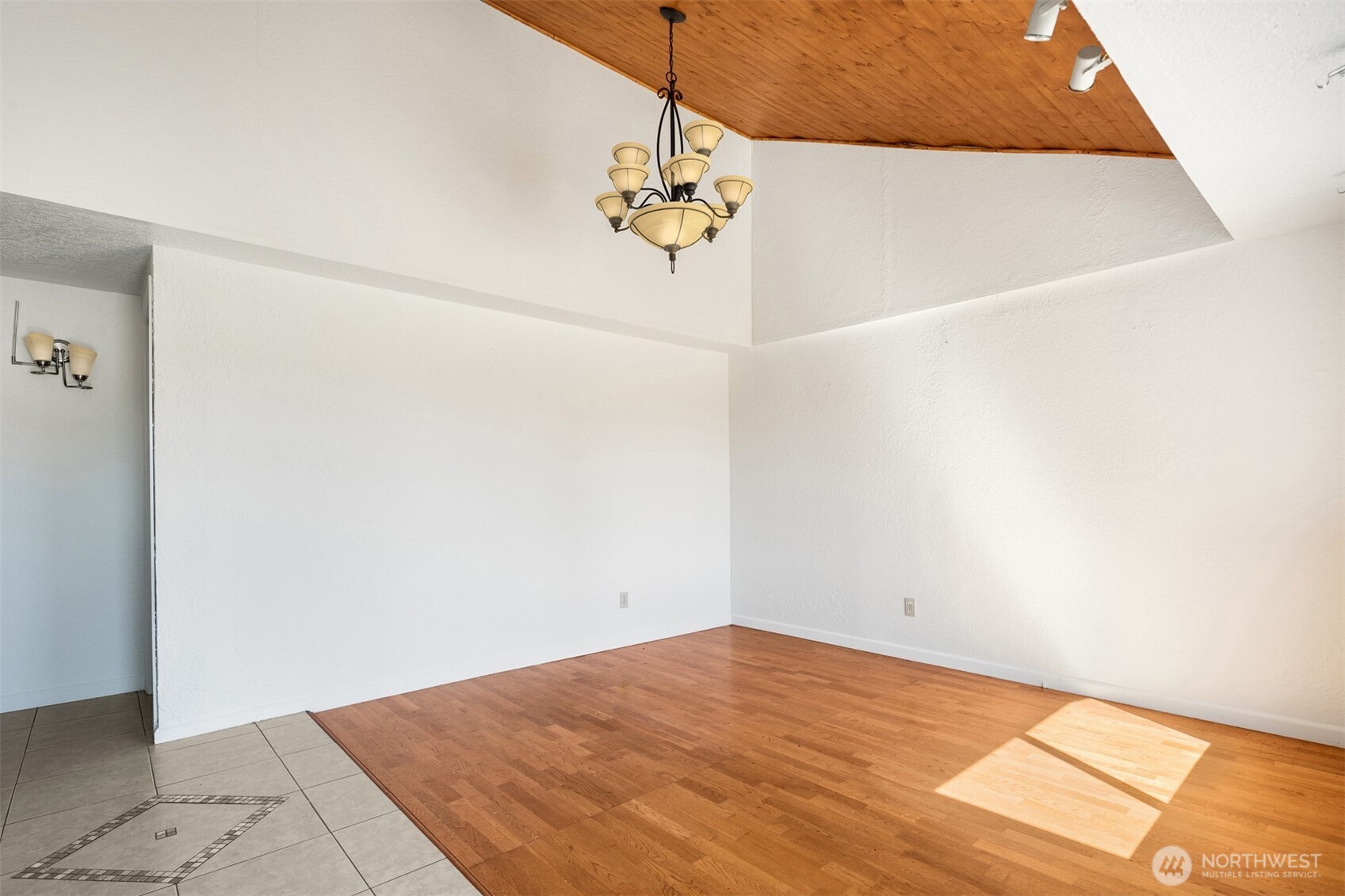 23516 20th Avenue West Bothell, WA 98021 - Photo 9 of 39
