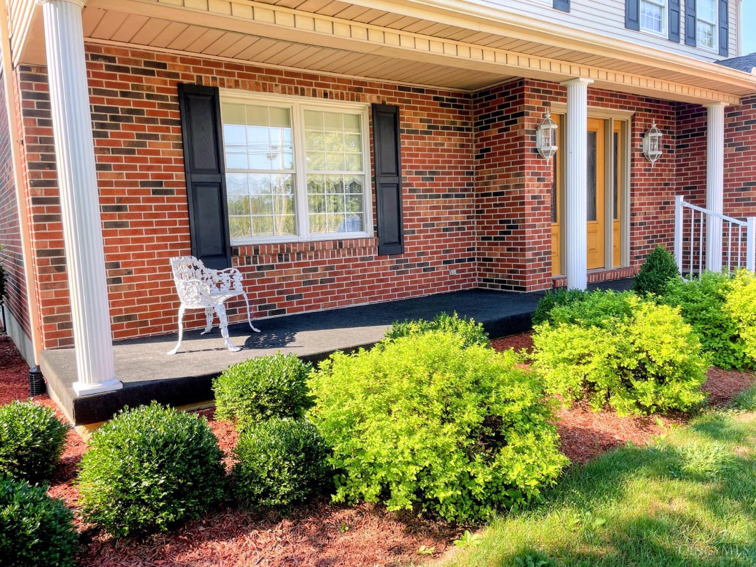3573 East Taylor School Road Hamilton, OH 45011 - Photo 3 of 55 Gallery Image 3