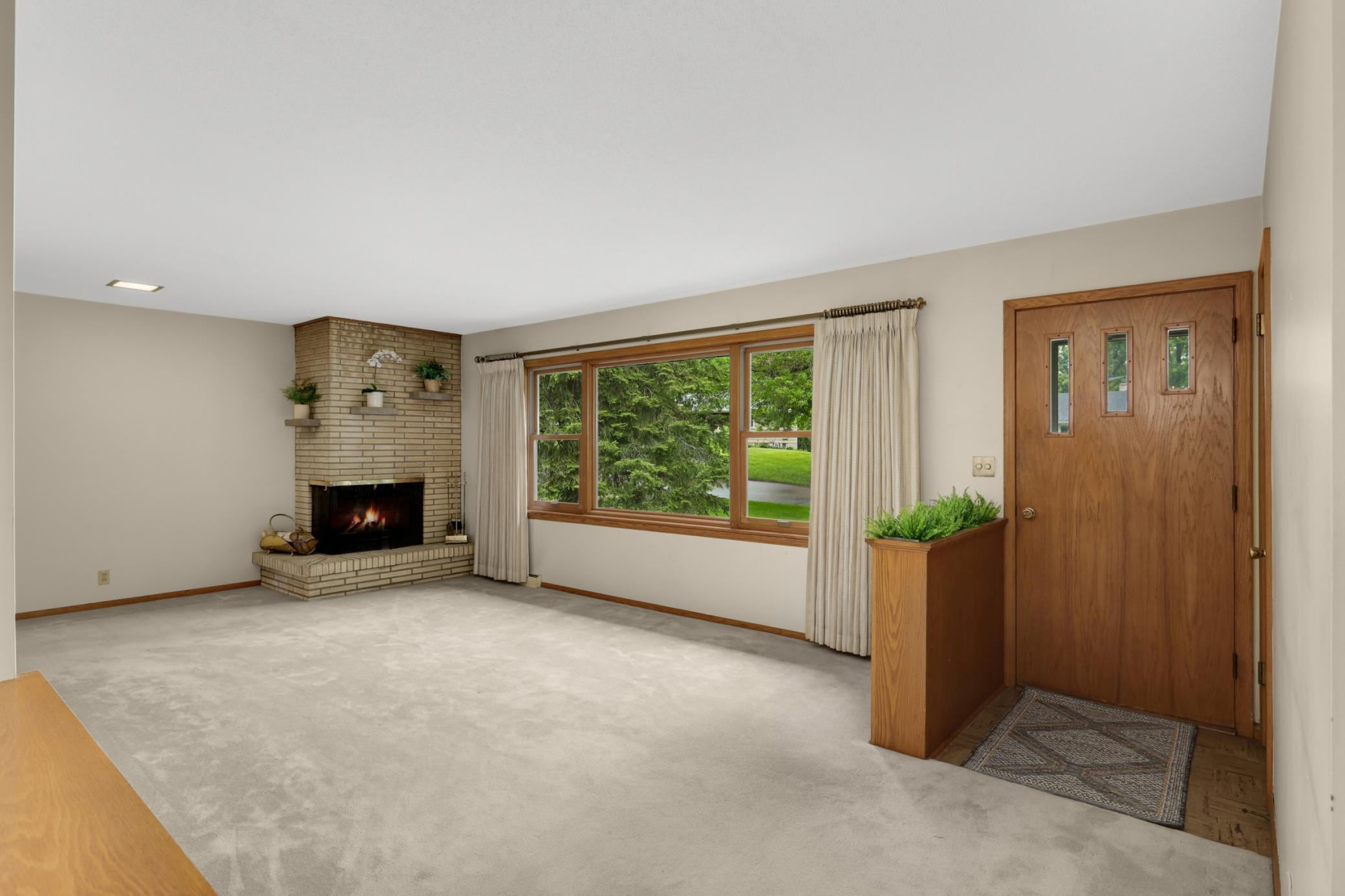 5009 Holiday Road Minnetonka, MN 55345 - Photo 3 of 37 Gallery Image 3