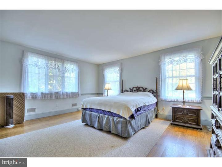 180 Larrison Road Wrightstown, NJ 08562 - Photo 14 of 25 Bedroom - Main