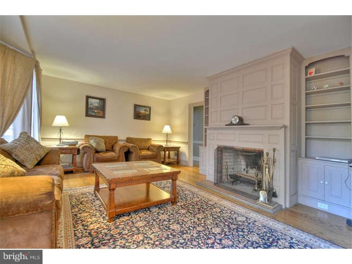 180 Larrison Road Wrightstown, NJ 08562 - Photo 6 of 25 Family Room