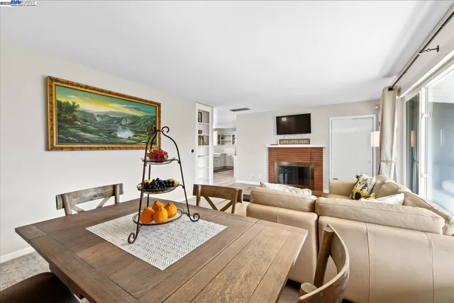 $863,900 | 1002 Wyatt Avenue, Napa, CA 94559