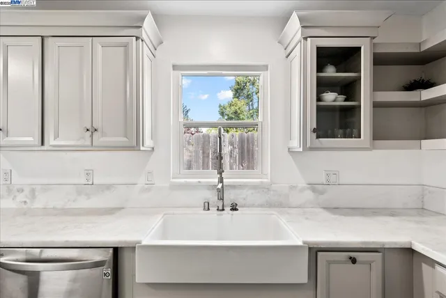 $863,900 | 1002 Wyatt Avenue, Napa, CA 94559