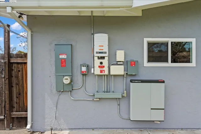 $863,900 | 1002 Wyatt Avenue, Napa, CA 94559