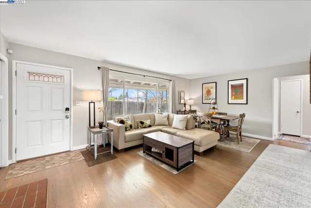 $863,900 | 1002 Wyatt Avenue, Napa, CA 94559